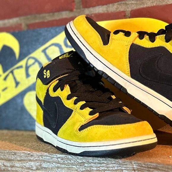 Wall decor/legitimate Skateboard Decks-All Nike sb box colors available. - Picture 2 of 5